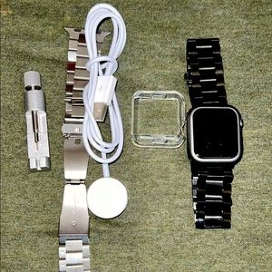 Apple Watch series 5 gps with two stainless steel bands